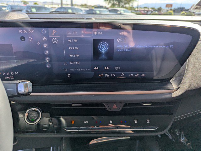 Used 2024 Buick Envision Sport Touring AWD/4WD image 19
