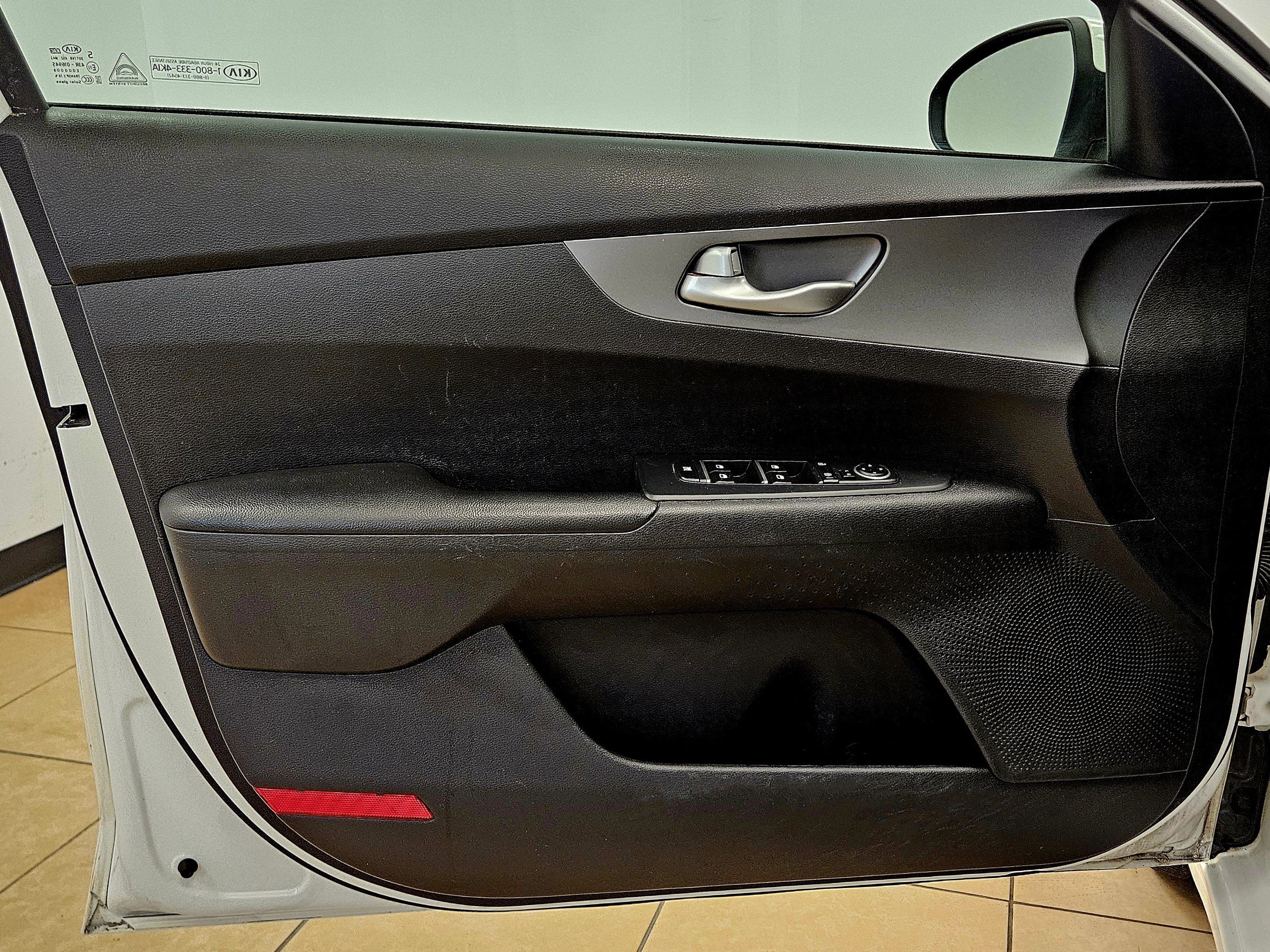 Used 2019 Kia Forte LXS image 12