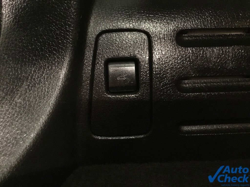 Used 2013 Ford Edge SEL AWD/4WD image 13