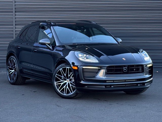 New 2026 Porsche Macan Turbo AWD/4WD image 9