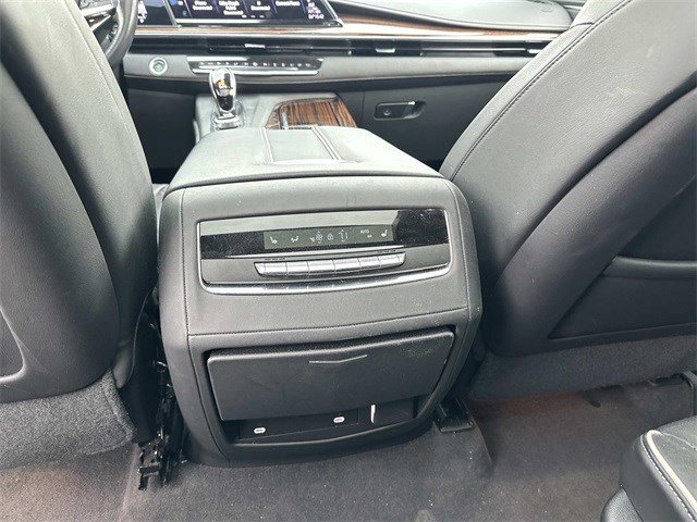 Used 2023 Cadillac Escalade ESV Premium Luxury image 16