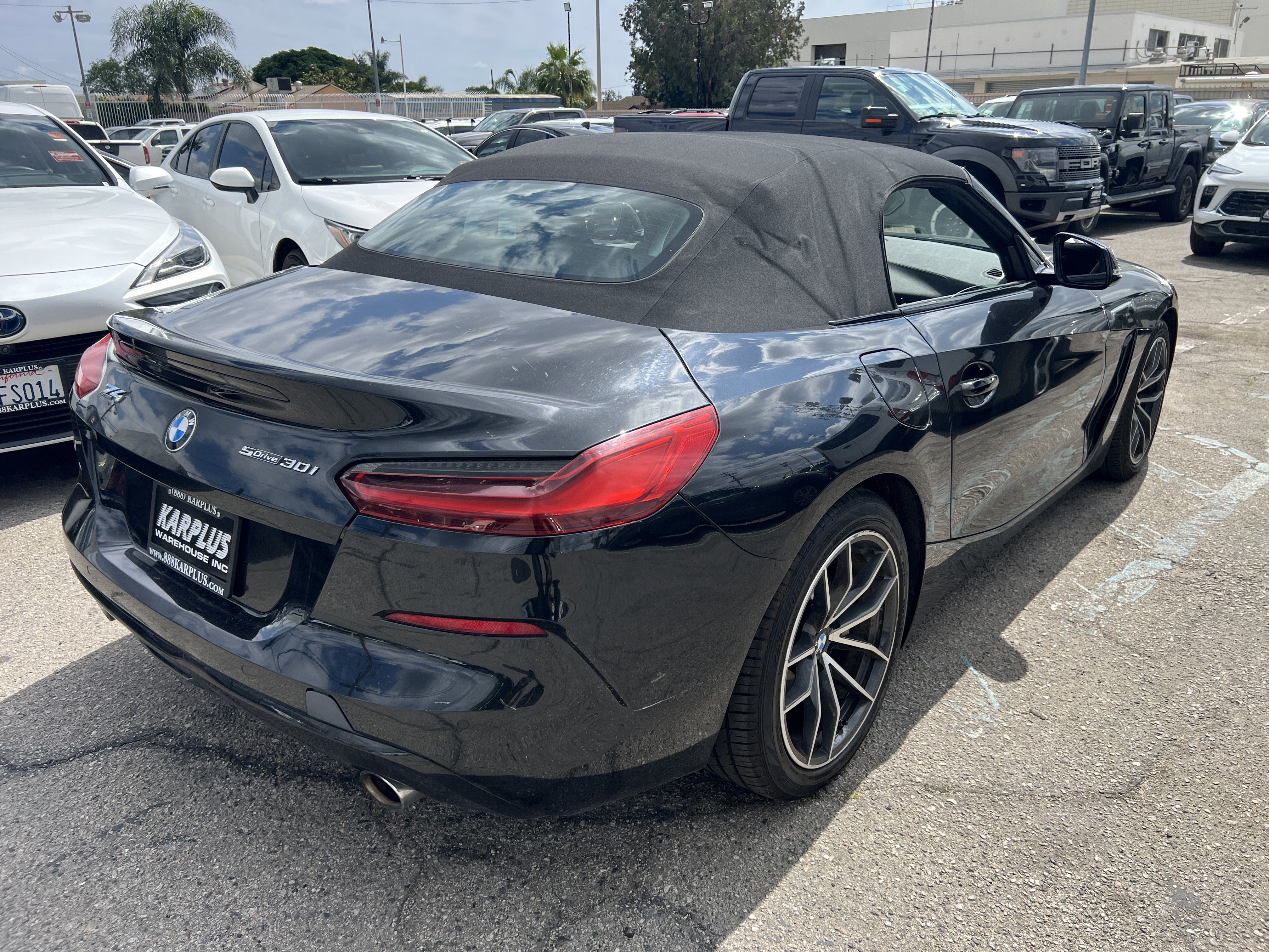 Used 2022 BMW Z4 sDrive30i w/ Driving Assistance Package image 9