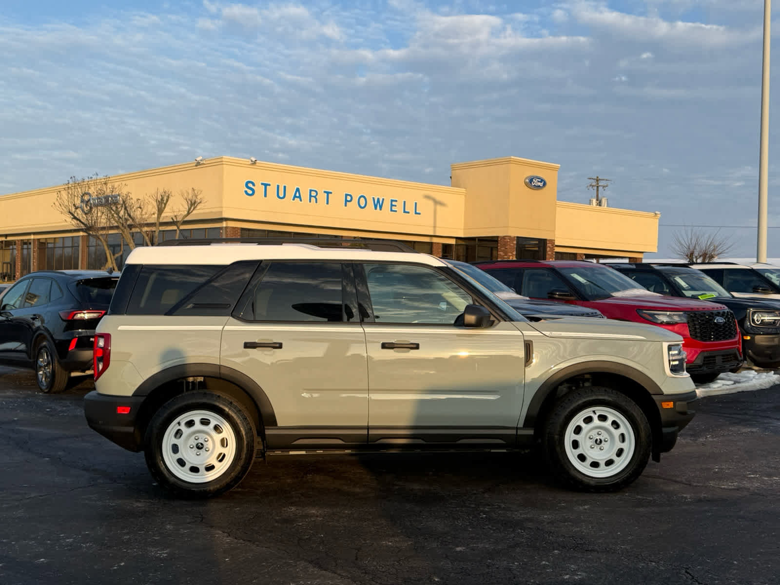 Used 2024 Ford Bronco Sport Heritage w/ Heritage Convenience Package image 18