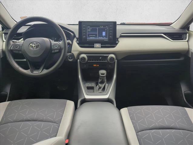 Used 2021 Toyota RAV4 XLE image 21