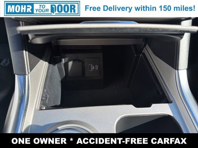 Used 2022 Ford Explorer XLT w/ Equipment Group 202A image 22