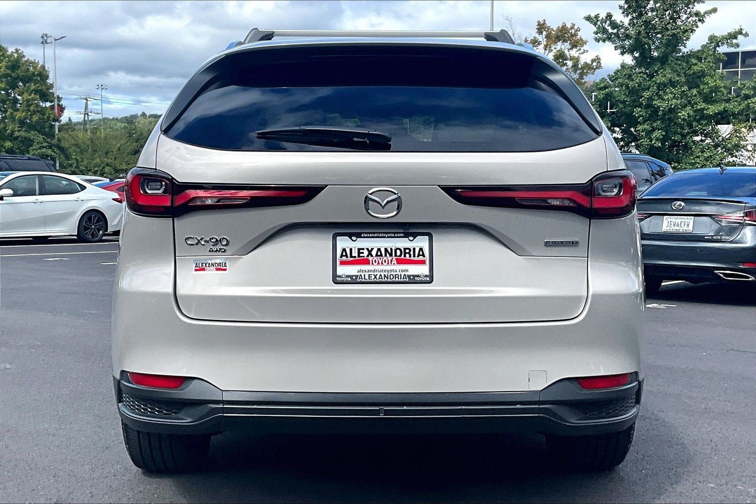 Used 2024 MAZDA CX-90 3.3 Turbo w/ Preferred Plus AWD/4WD image 4