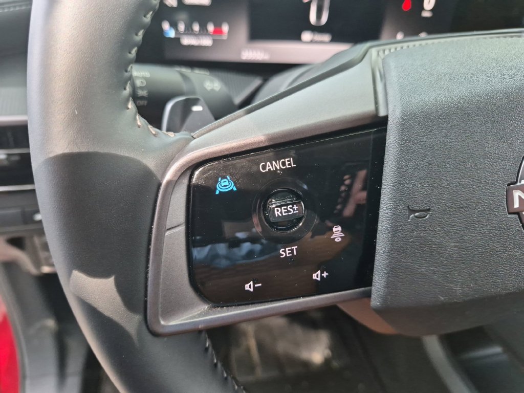 Used 2025 Nissan Murano SV FWD image 21