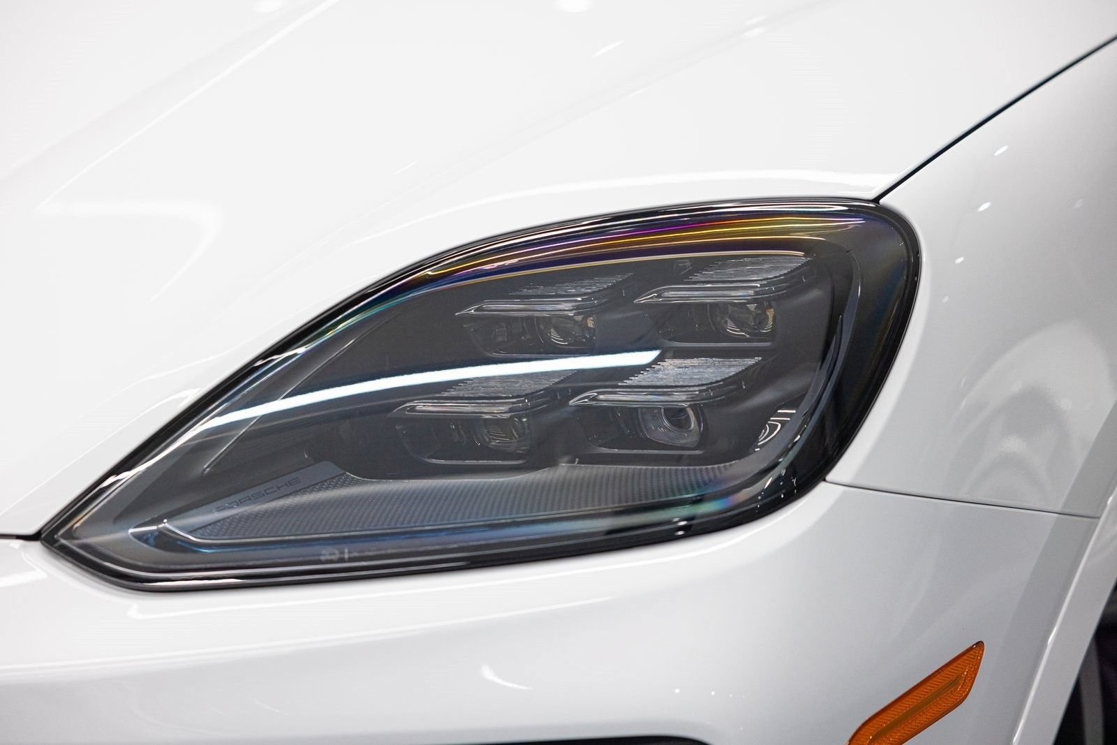 New 2024 Porsche Cayenne Coupe AWD/4WD image 17