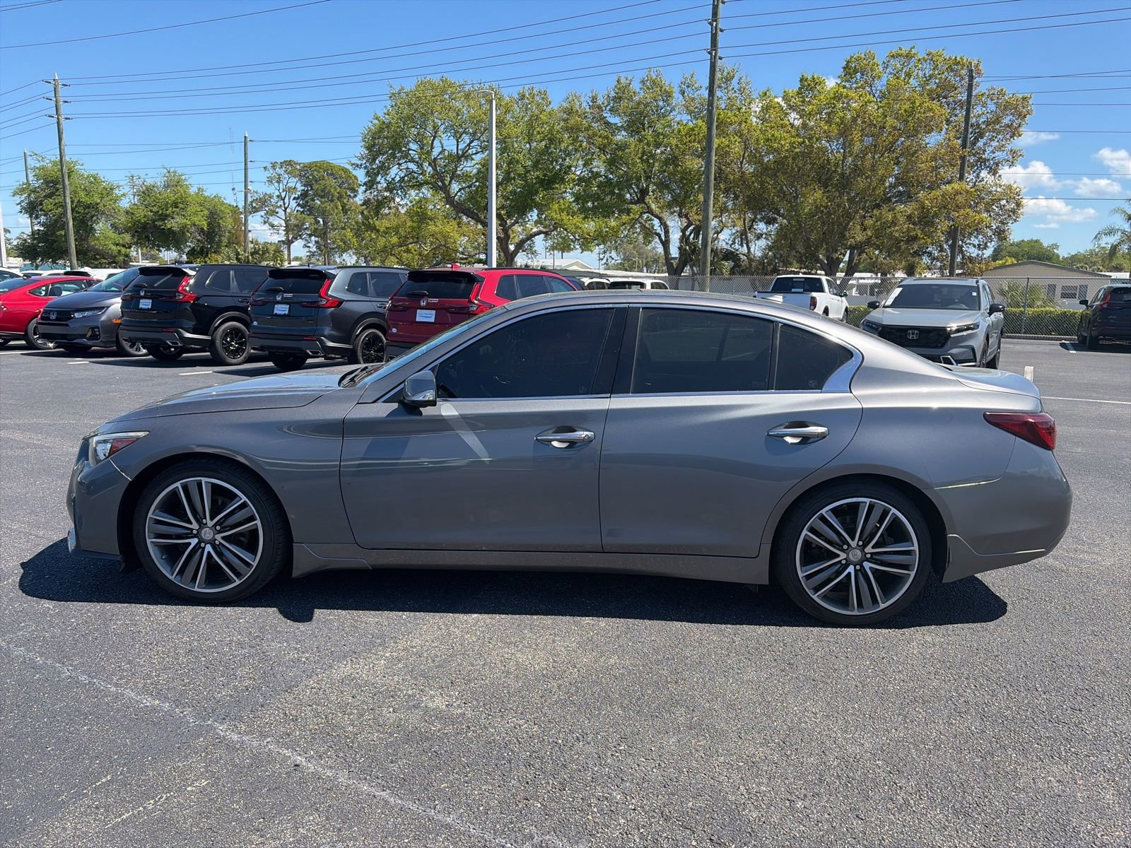 Used 2019 INFINITI Q50 Signature Edition w/ Cargo Package (L96) image 4