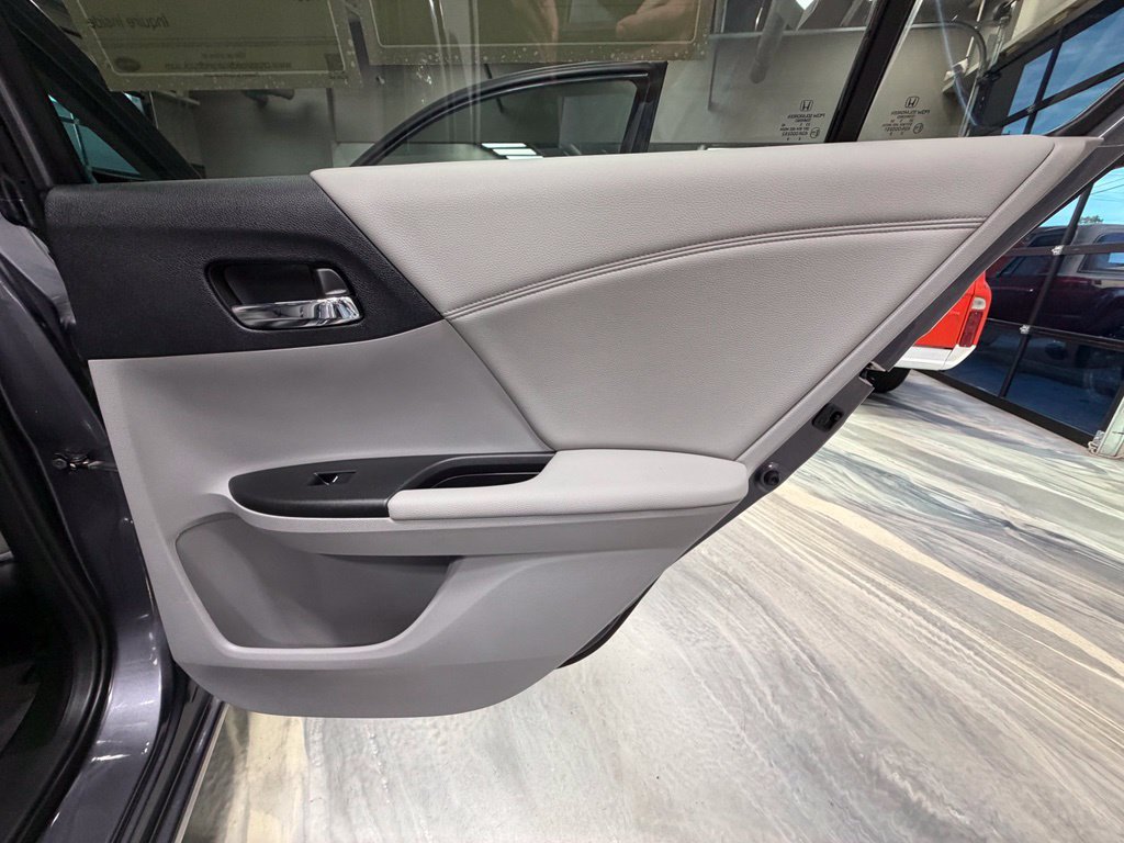 Used 2016 Honda Accord EX-L image 45