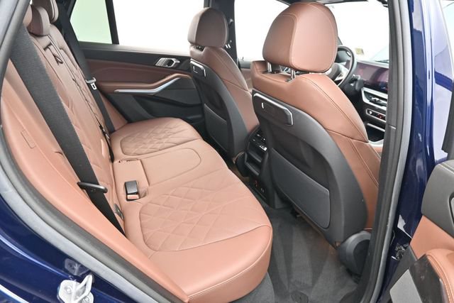 Used 2025 BMW X5 xDrive40i w/ M Sport Package AWD/4WD image 35