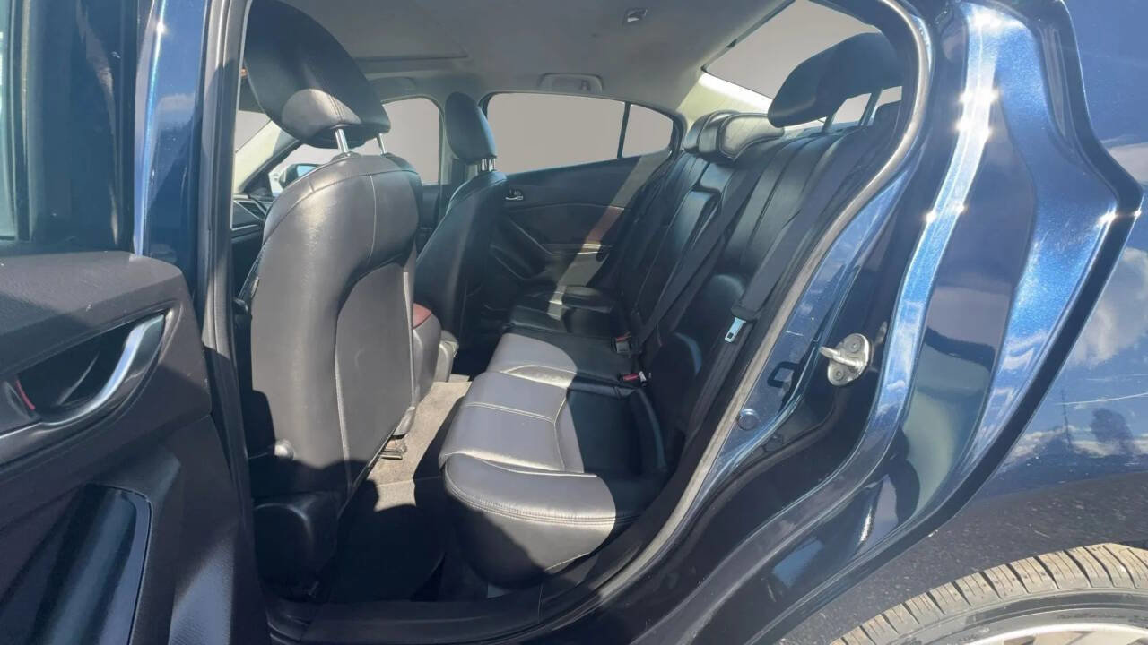 Used 2017 MAZDA MAZDA3 Touring w/ Popular Equipment Package image 19