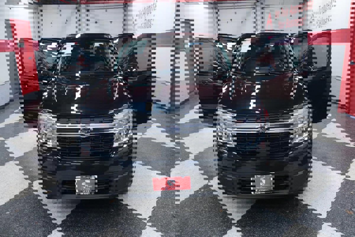 Used 2022 Ford Maverick Lariat w/ Lariat Luxury Package image 28