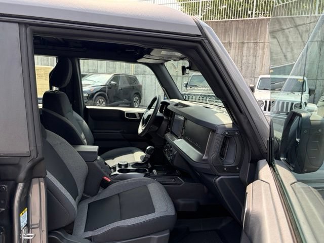 Used 2025 Ford Bronco 4-Door AWD/4WD image 27