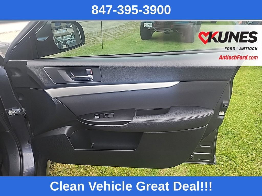 Used 2010 Subaru Outback 2.5i Premium AWD/4WD image 46