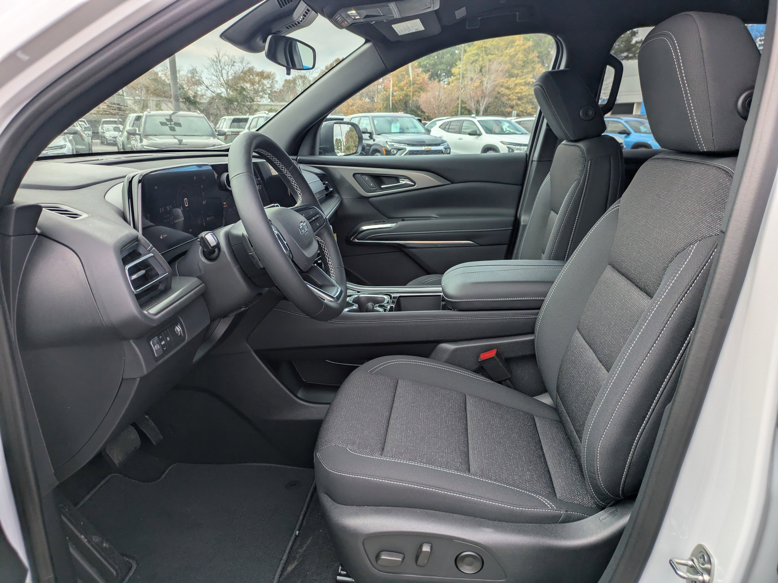 New 2026 Chevrolet Traverse LT w/ Midnight/Sport Edition image 22