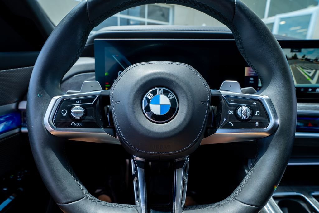Used 2023 BMW 740i RWD image 33