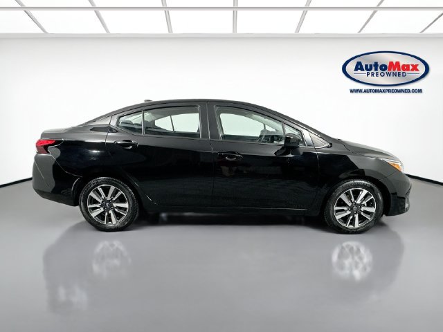 Used 2024 Nissan Versa SV FWD image 10