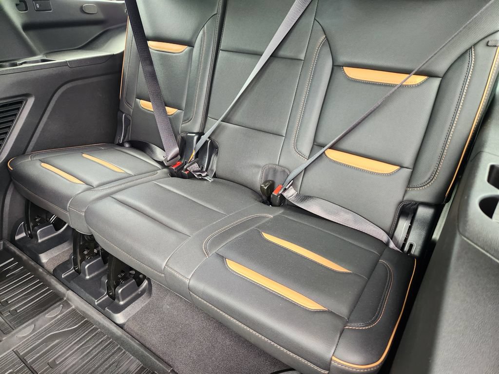 Certified 2023 GMC Yukon AT4 w/ AT4 Premium Plus Package AWD/4WD image 31