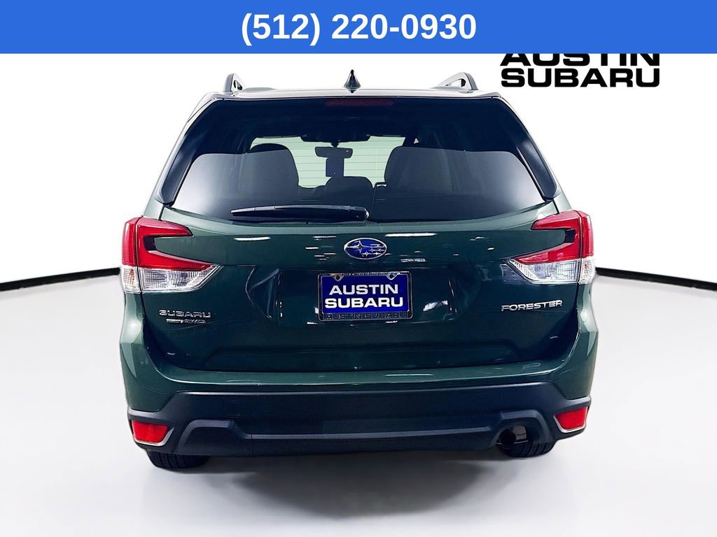 Used 2024 Subaru Forester Premium image 7