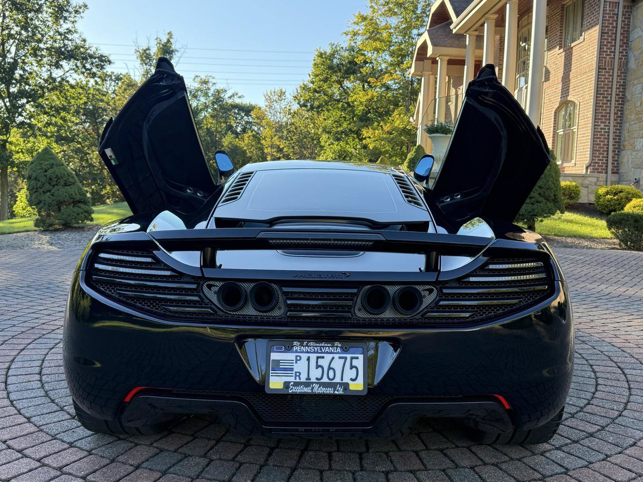 Used 2012 McLaren MP4-12C Coupe RWD image 8