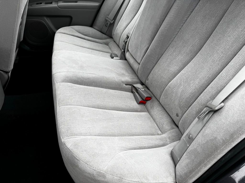 Used 2010 Kia Optima LX image 5