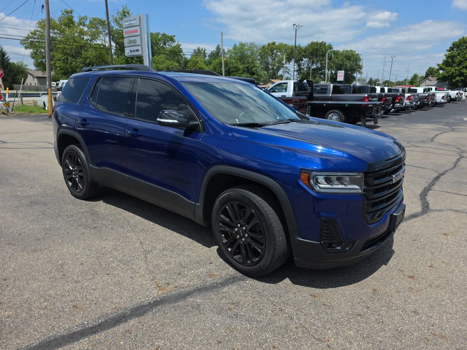 Used 2023 GMC Acadia SLT w/ Elevation Edition