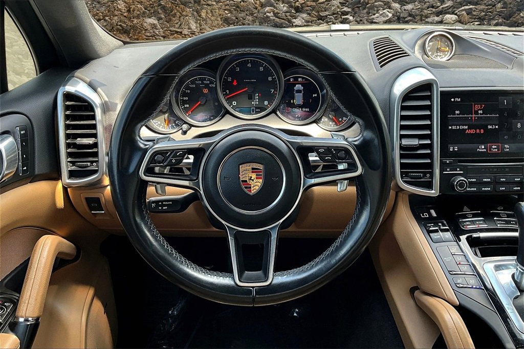 Used 2018 Porsche Cayenne Platinum Edition w/ Premium Package Plus image 5