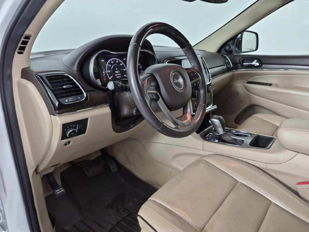Used 2019 Jeep Grand Cherokee Overland RWD image 17