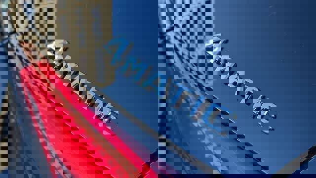 Certified 2025 Mercedes-Benz GLC 300 4MATIC image 11