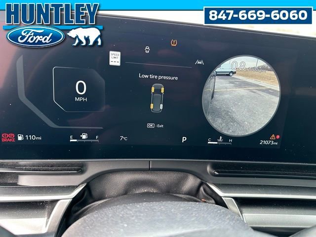 Used 2025 Kia Carnival SX w/ SX Dark Edition Package image 37