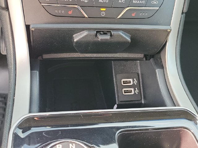 Used 2019 Ford Edge SEL w/ Equipment Group 201A AWD/4WD image 25