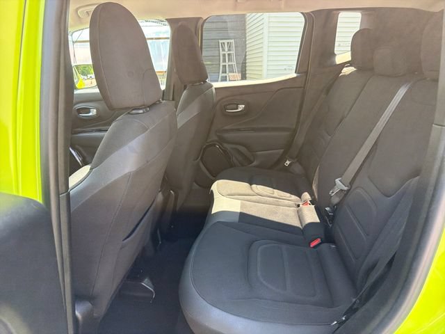 Used 2017 Jeep Renegade Altitude AWD/4WD image 26