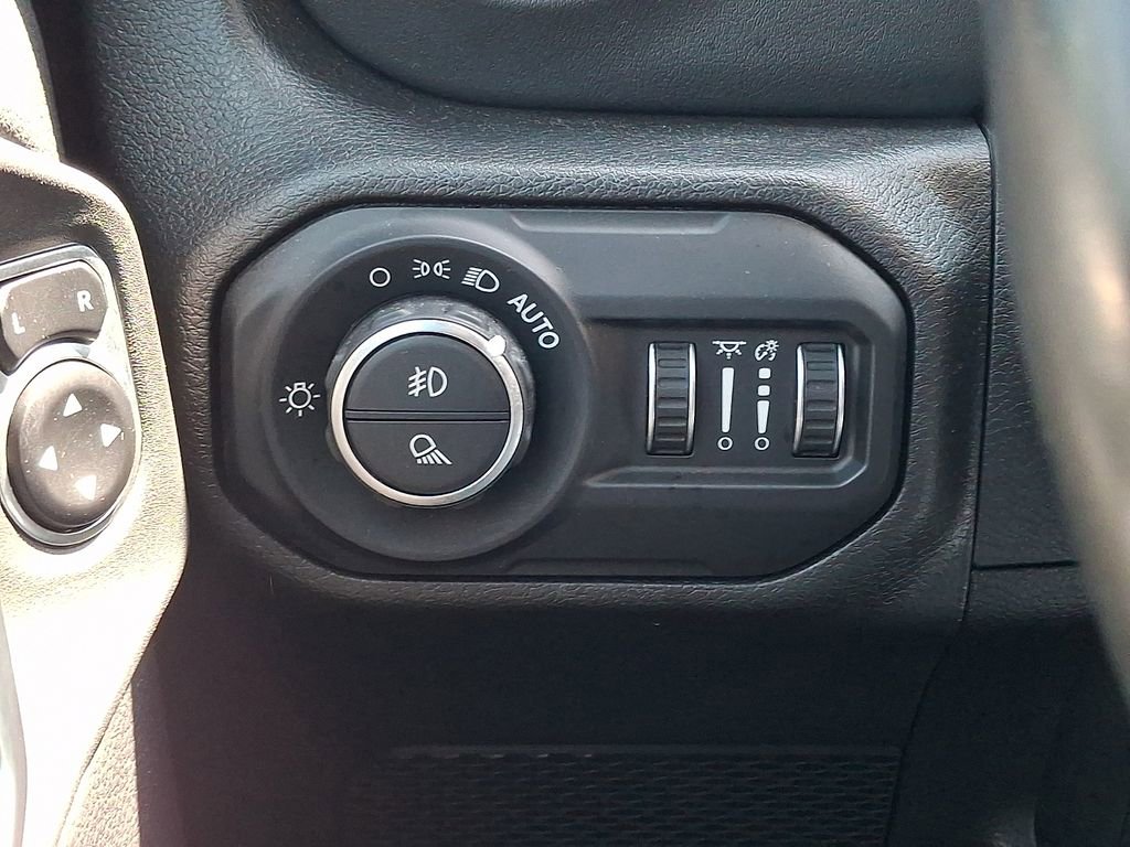 Used 2021 Jeep Gladiator Overland w/ Popular Equipment Package image 28