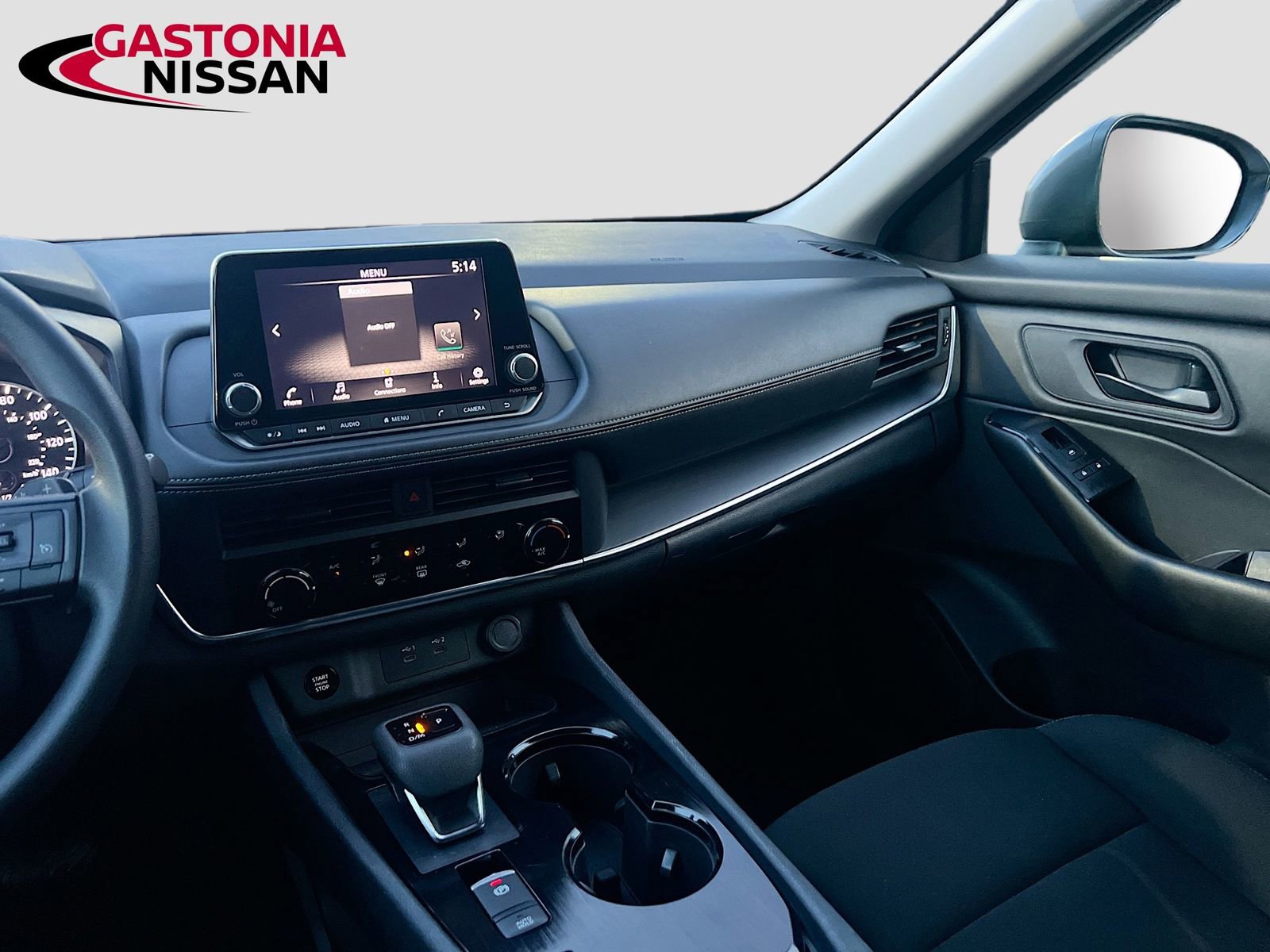 Used 2024 Nissan Rogue S image 30