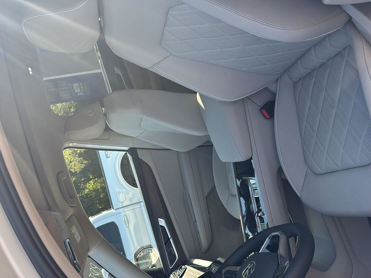 New 2026 Volkswagen Atlas SEL Premium R-Line image 10