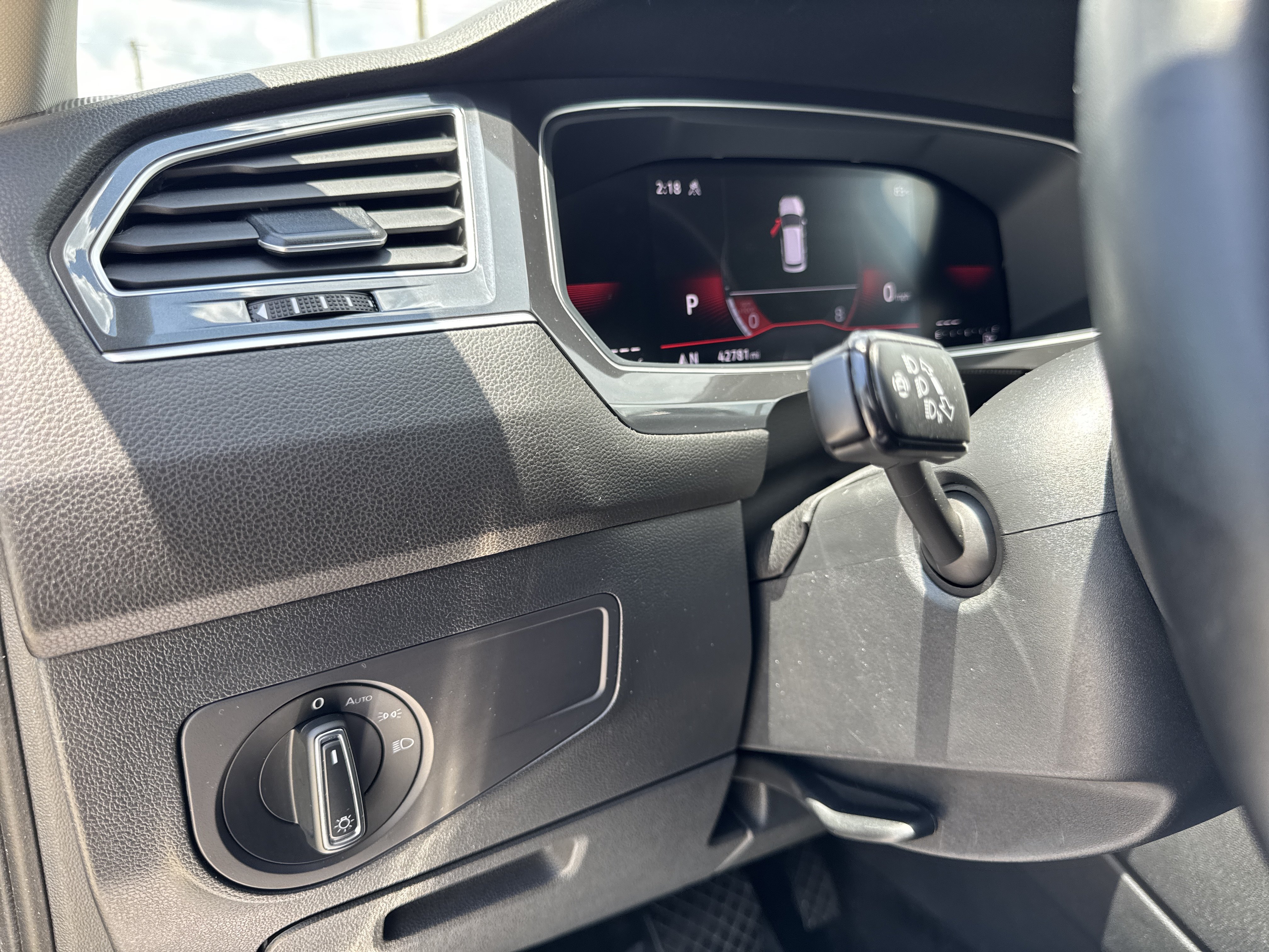 Certified 2024 Volkswagen Tiguan Wolfsburg Edition AWD/4WD image 29