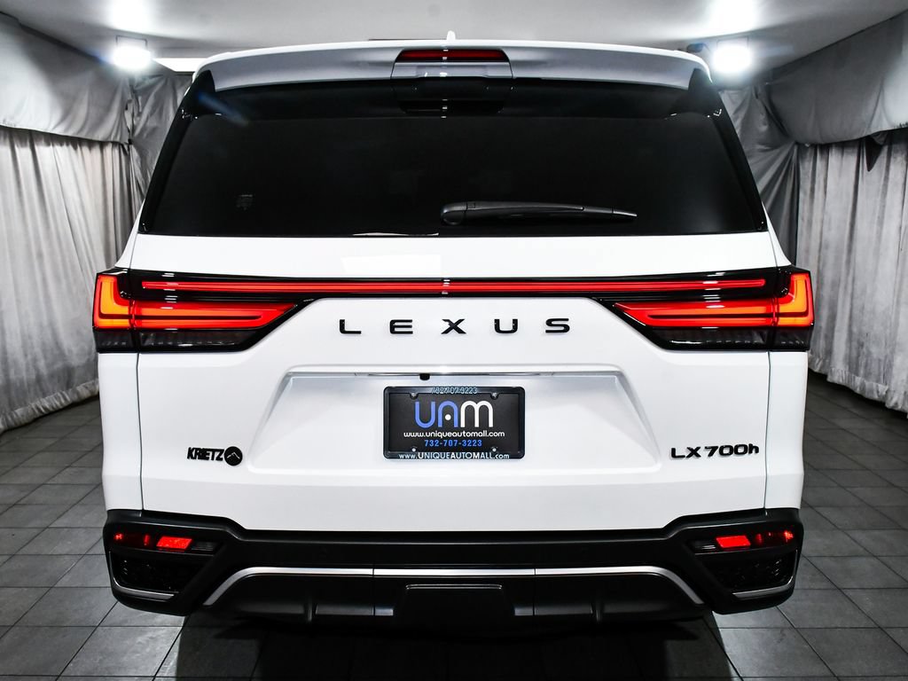 Used 2025 Lexus LX 700h F Sport AWD/4WD image 5