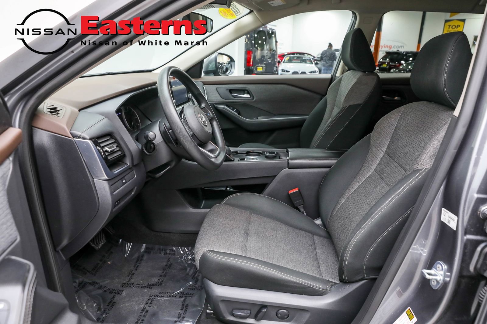 Used 2022 Nissan Rogue SV image 49