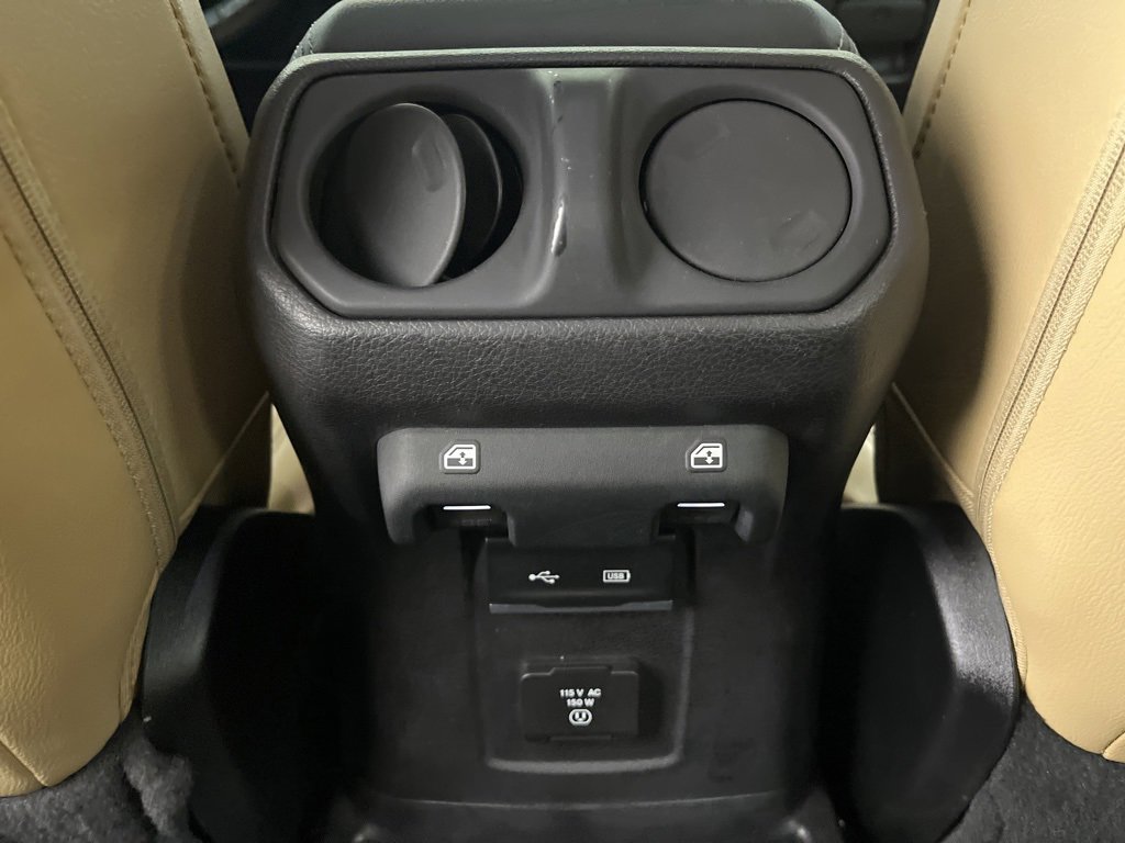 Used 2018 Jeep Wrangler Unlimited Sahara image 20