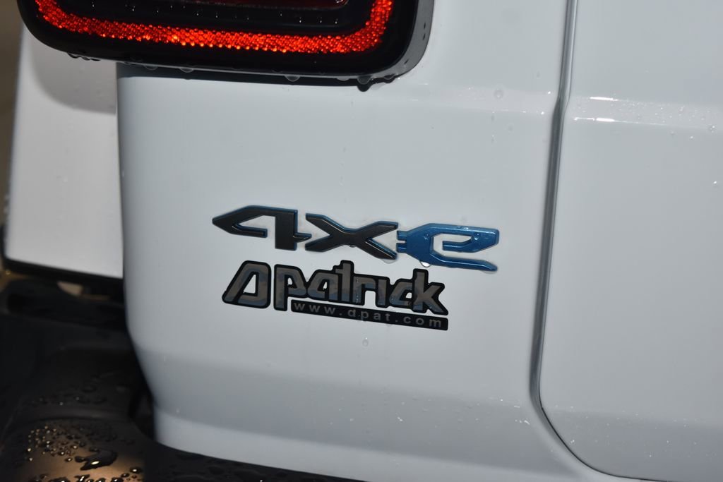 Used 2024 Jeep Wrangler Unlimited w/ Convenience Group image 30