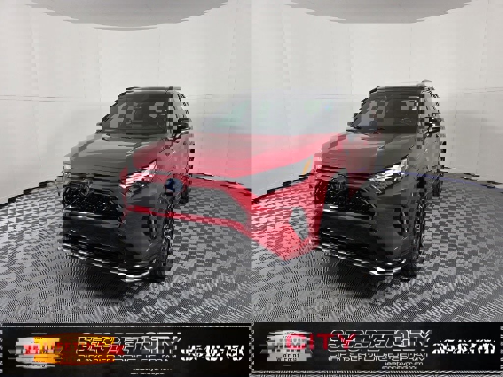 Used 2024 Toyota RAV4 XSE image 3