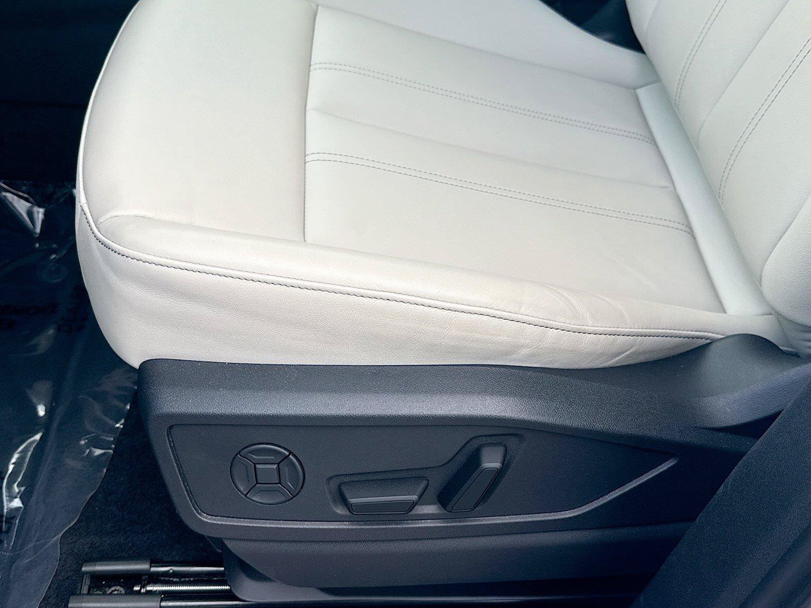 Certified 2025 Audi Q5 Premium AWD/4WD image 19