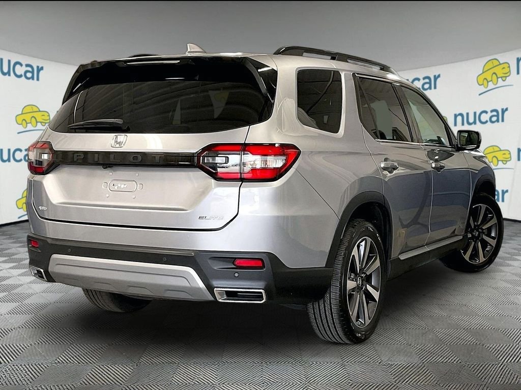 Used 2023 Honda Pilot Elite image 6