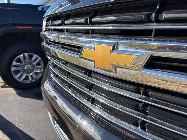 Used 2022 Chevrolet Tahoe LT image 2
