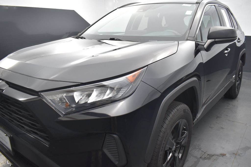 Used 2022 Toyota RAV4 LE AWD/4WD image 32