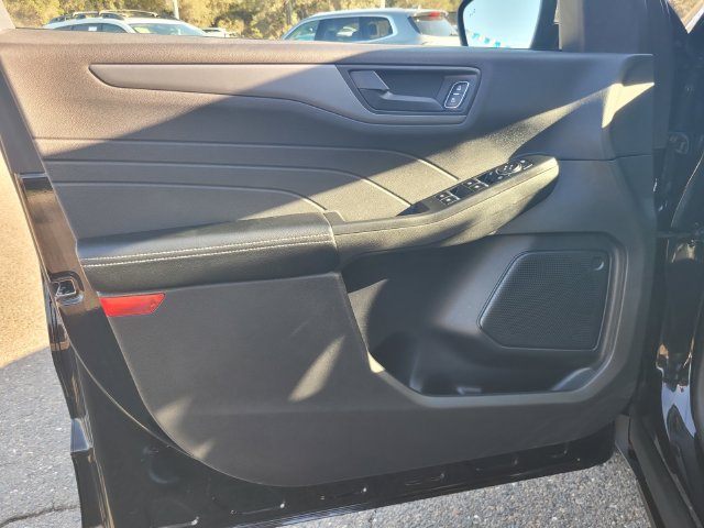 Certified 2023 Ford Escape Active AWD/4WD image 16