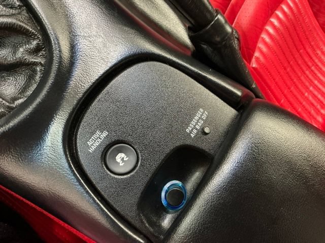 Used 2001 Chevrolet Corvette Convertible w/ Preferred Equipment Group2 RWD image 21