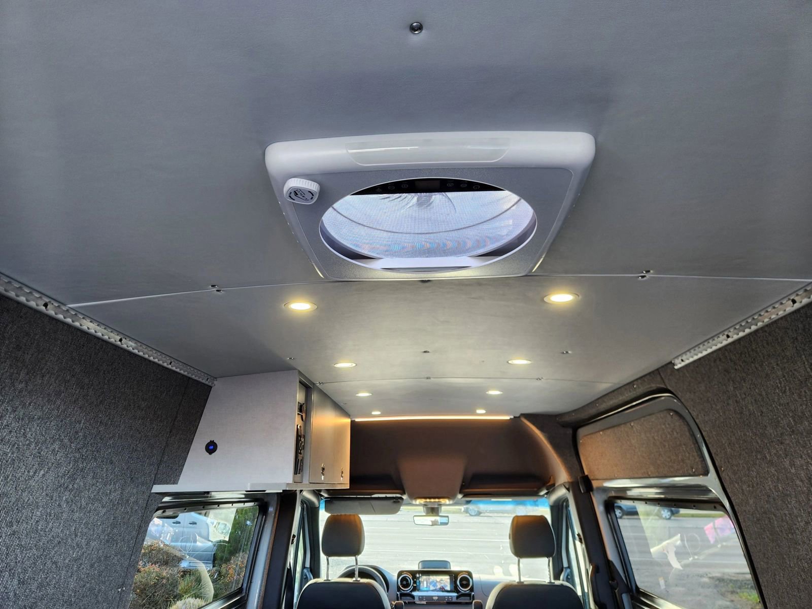 Used 2025 Mercedes-Benz Sprinter 2500 image 19