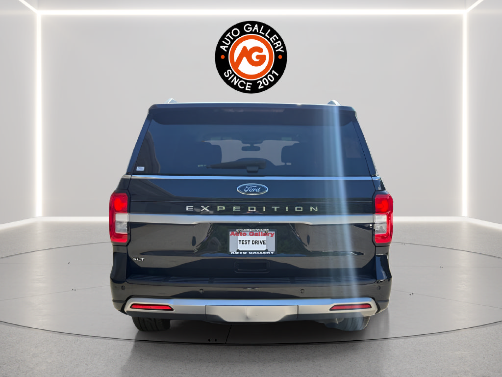 Used 2022 Ford Expedition XLT AWD/4WD image 6